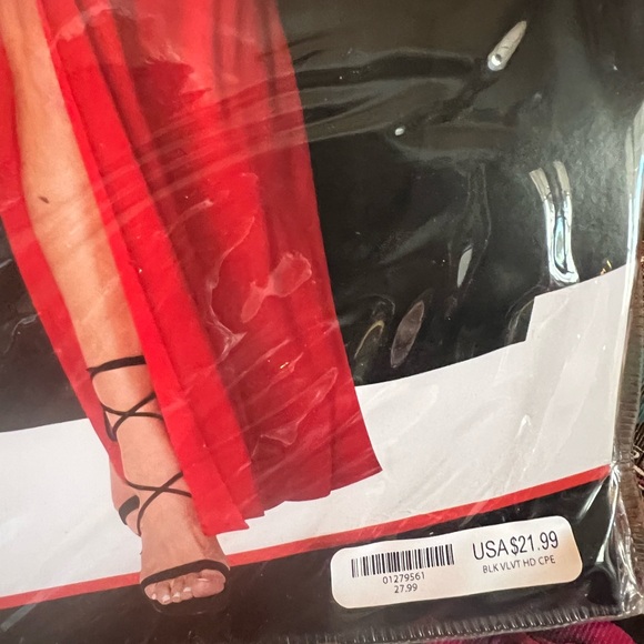 🆕 Spirit Black Velvet Hooded Cape - Picture 12 of 17